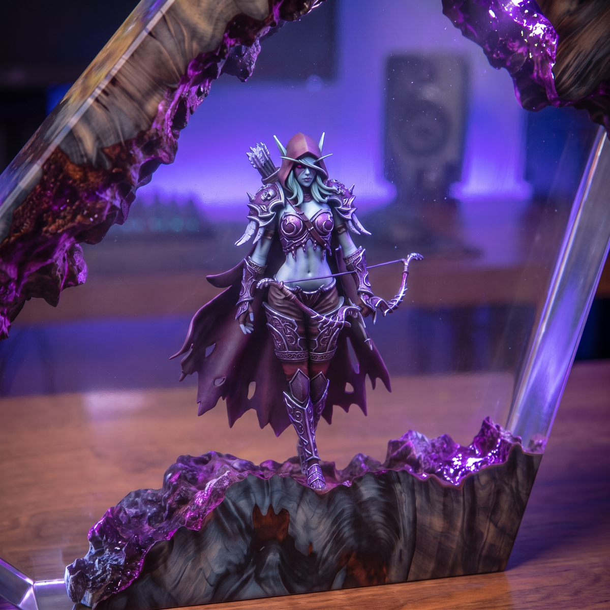 Customized ''The Runner'' Lamp™ Pre-Order